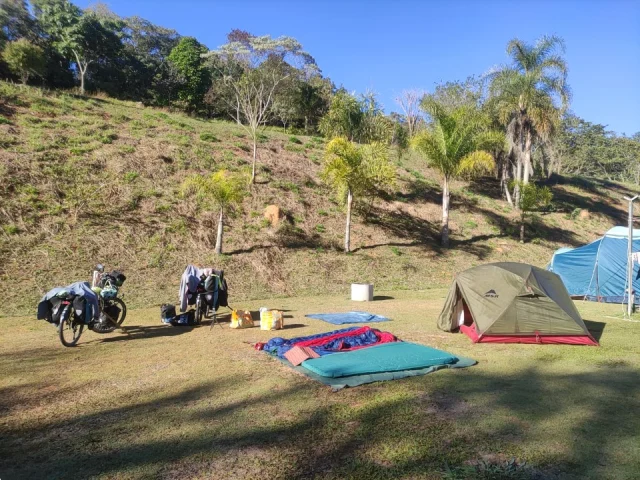 Unsere Nacht-Ausrüstung für die Langzeitradreise: Die wichtigsten Must-Haves beim Camping