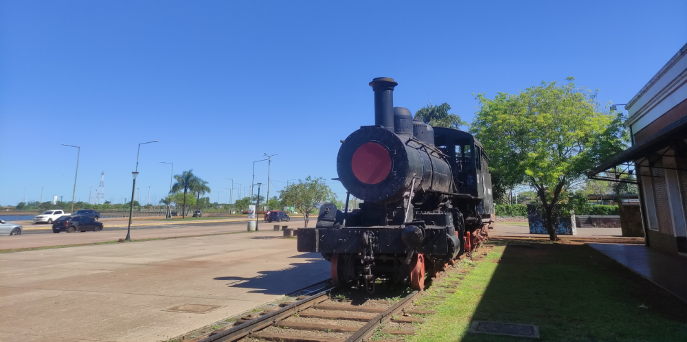 Foto einer alten Lokomotive in Possadas